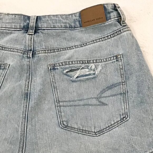 American Eagle 6 Mom Denim Women’s Jeans Shorts Distressed Exposed Pockets - Picture 5 of 10